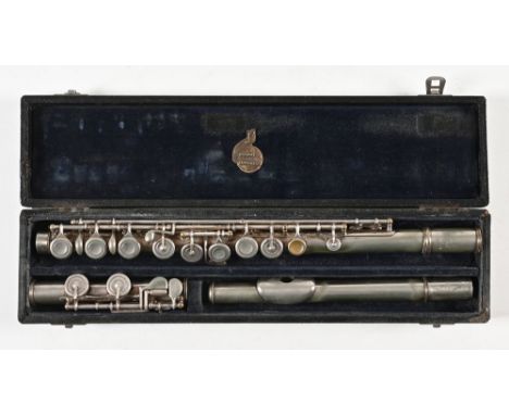 A vintage JR Lafleur &amp; Son flute, in Boosey &amp; Hawkes fitted case.