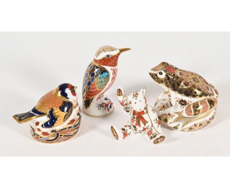 Three Royal Crown Derby paperweights, Old Imari frog, Goldfinch nesting and Hummingbird, all with gold buttons beneath, toget
