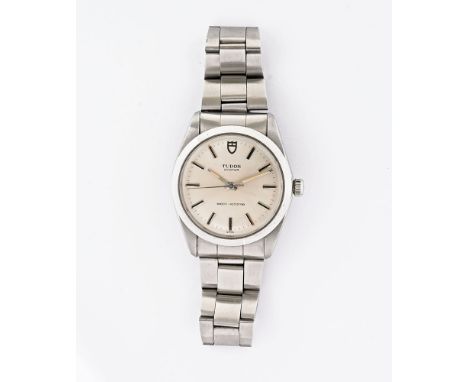 A Tudor Oyster gentleman's wristwatch, the dial marked Swiss shock resisting, the dial measuring +/- 28 mm, the back of the w