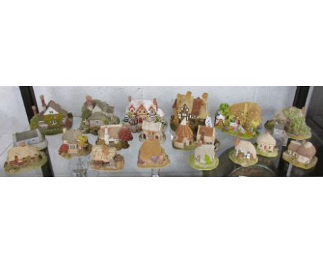 Shelf of cottages, to include Lilliput Lane