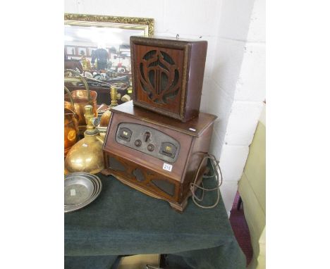 Early radio & speaker - Pye 350C circa 1929