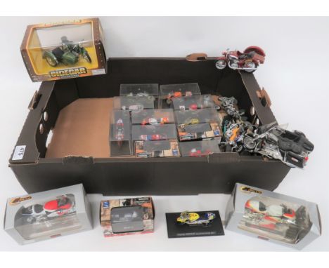 Small Selection of Model Motorcyclesincluding boxed Sailo Suzuki ... Cased Yamaha YZR250 ... Cased Yamaha RD05 ... Cased Yama