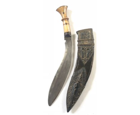 Victorian Late 19th Century Decorative Kukri Knife .A good decorative example with a 20 cm blade, the hilt with two piece gri