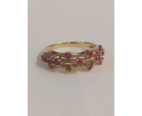 9CT GOLD &amp; RUBY DRESS RING