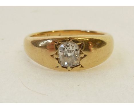 AN 18ct GOLD SINGLE OLD CUT DIAMOND SET RING, 4.9gms gross 