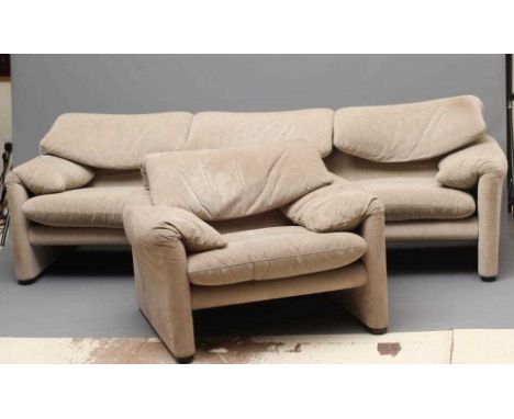 T T MAGISTRETTI (1920-2006) FOR CASSINA, A MARALUNGA SOFA, 1970's design, upholstered in a mushroom weave, 90" x 22 1/2" x 28