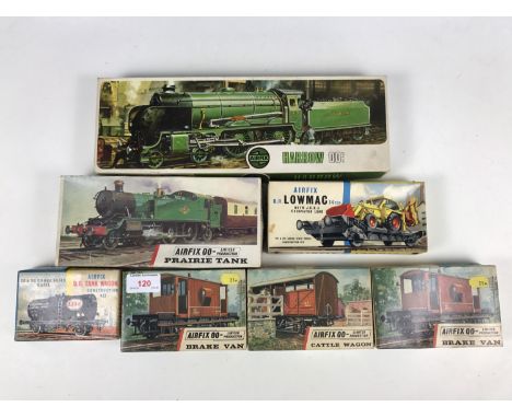 A quantity of vintage Airfix OO / HO gauge locomotives and rolling stock