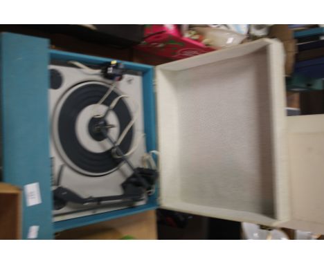 A VINTAGE FIDELITY RECORD PLAYER 