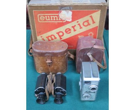 CASED PAIR OF GERMAN BINOCULARS, CASED AK8 CINE CAMERA AND BOXED PROJECTOR 