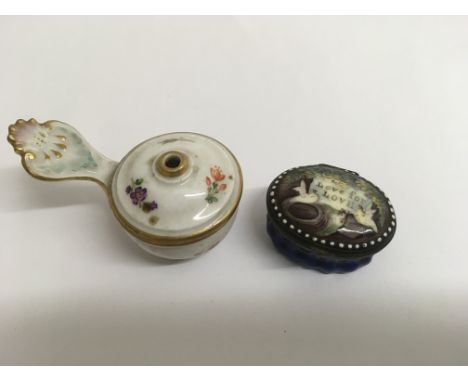 A Bilston enamel patch box painted with doves and ‘Love for Love’ and a Meissen floral painted pot