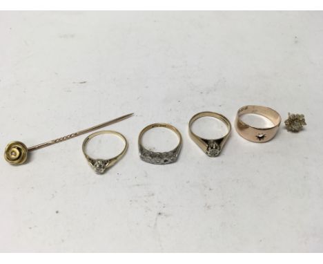 4 diamond rings (3x 9ct, 1x18ct), pearl stick pin and one diamond earring. Ring sizes approx M, N & O. Weight approx 11.7g
