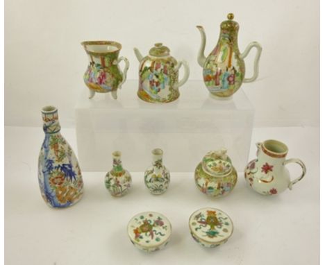 A QUANTITY OF CHINESE EXPORT CERAMIC WARES, painted in the famille rose palette with courtly figures, exotic birds and trophi