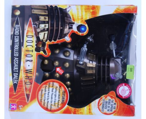 DALEK: A Doctor Who ' Character Toys ' Radio Controlled ' Dalek '. Large scale, within the original box. With partial interio