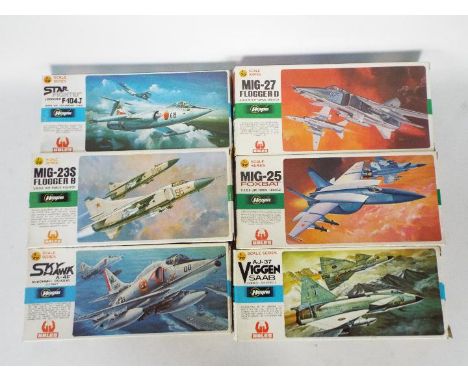 Hasegawa, Hales - Six boxed 1:72 scale plastic military aircraft model kits by Hasegawa. Lot includes Hasegawa B15 Aj-37 Vigg