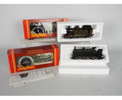 Hornby - Two boxed OO gauge diesel locomotives. Lot includes Hornby R059 0-6-0 Class 2721 Pannier Tank engine Op.No.2724 in G