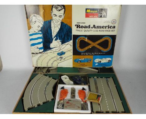 Monogram - A boxed vintage Monogram #RS3005 Road America 1:32 scale Road Race Set. The set appears to be in Excellent - Mint 