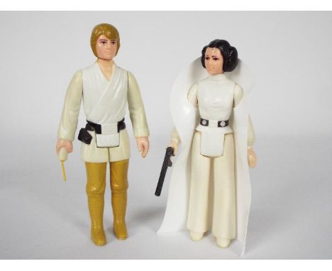 Star Wars - Two loose vintage and ungraded Star Wars 3 3/4 action figures, including  'Luke Skywalker - Farm Boy' (1st twelve