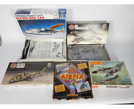 Airfix - Italeri- Matchbox - 5 x boxed 1:72 scale aircraft model kits including # 146 Flying Box Car, # 905012 Canberra B(1)6