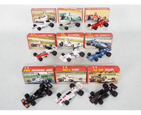 Polistil - A starting grid of 8 boxed Polistil F1 diecast racing cars in 1:55 scale. Lot includes Polistil #RJ1 McLaren M23; 