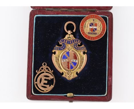 A 9ct yellow gold and enamel Birmingham Football Combination medallion, hallmarked Birmingham 1911, in fitted box, together w