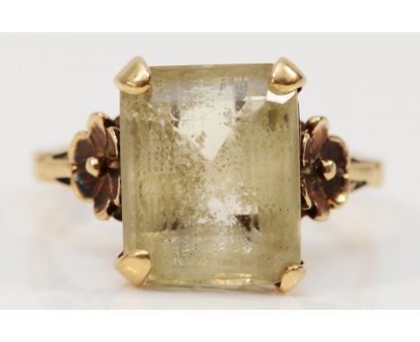 A vintage 9ct gold and citrine dress ring, stone12 x 9mm, O 1/2, 3.9gm 