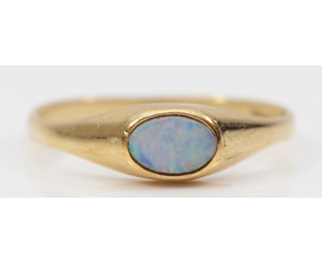 A 9ct gold vintage opal bezel set ring, L 1/2, 1.2g 