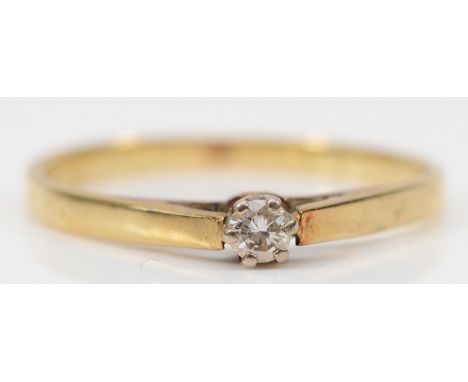 A 9ct gold vintage diamond solitaire ring, L 1/2, 1.2g 