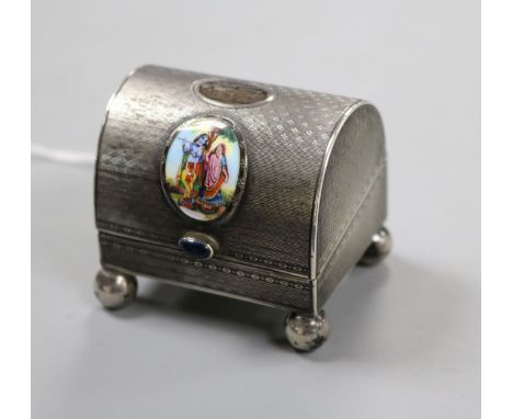 A continental engine turned 935 white metal and enamel domed ring box, with cabochon button, height 43mm.