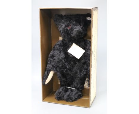 A Steiff British Collectors bear 1912 EAN 406829, mint and boxed