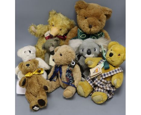 Eight Collector's bears, one vintage