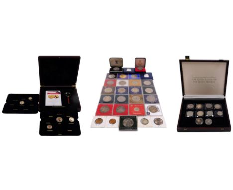 Assorted silver and other coinage, including a French Indo-Chine piastre de Commerces, Republic of the Marshall Islands, Mari