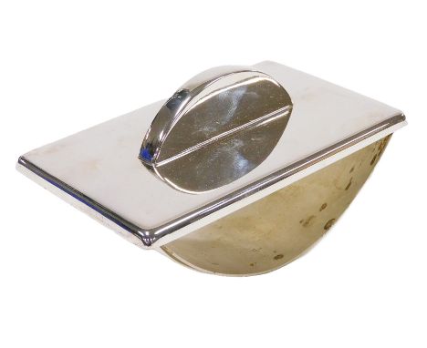 An Elizabeth II silver desk blotter, boxed, Mappin and Webb, Sheffield 1992, 3.67oz. 
