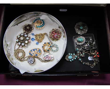 Czechoslovakian Style Brooches, other ornate brooches, a shell inset trinket box, stamped "Mexico", another trinket box with 