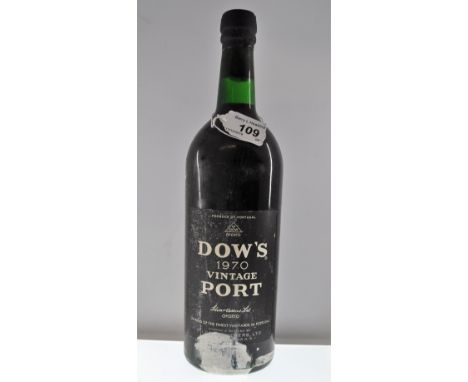 1 BOTTLE OF DOWS VINTAGE PORT 1970