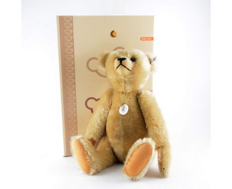 Modern Steiff 'Teddy bear 1907' replica, blond mohair, 47cm tall, with original box but no certificate. 