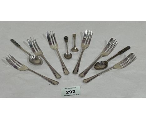 Six silver cake forks; two silver and enamel coffee spoons and two silver salt spoons. 4ozs 5dwts