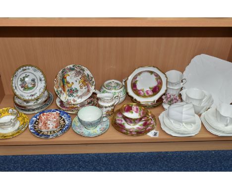 A GROUP OF SHELLEY, ROYAL ALBERT, ROYAL CROWN DERBY AND OTHER TEAWARE, including Royal Albert Old English Rose trio, with thr