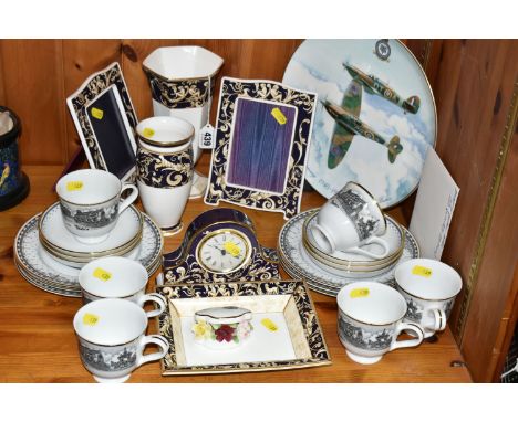 A GROUP OF WEDGWOOD BICENTENARY CELEBRATION 'CORNUCOPIA' GIFTWARE, comprising a vase, height 20cm, two photo frames, a quartz