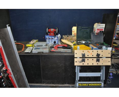 A COLLECTION OF POWER AND HAND TOOLS including a brand new in box Parkside bench grinder, a brand new in box Parkside Solderi