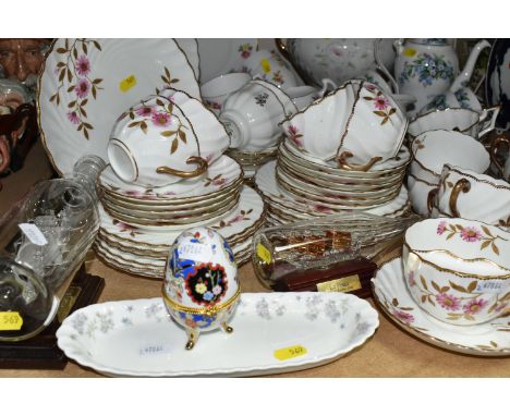 A QUANITY OF LATE VICTORIAN AND LATER TEAWARE, TWO GLASS SHIPS IN BOTTLES AND OTHER CERAMICS, the late Victorian tea set hand