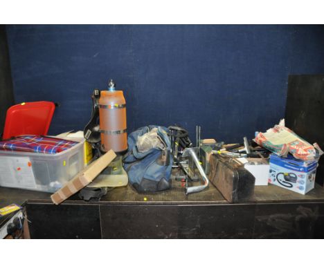 A SELECTION OF HOUSEHOLD AND LEISURE ITEMS including a car polisher, a scuba tank, weights and flippers, a tile cutter, a mit