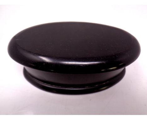 An ebony trinket box 