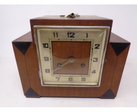 An Art Deco 8-day mantel clock 