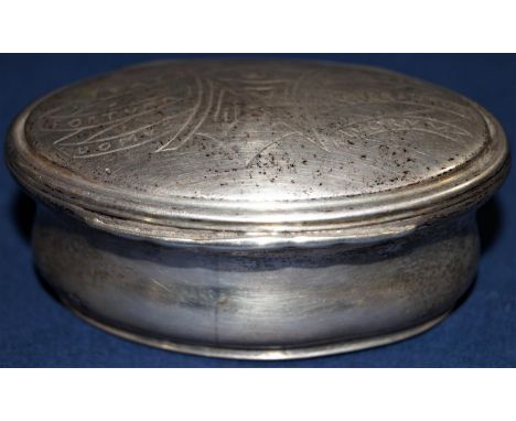 Queen Anne oval baluster snuff box, the hinged lid engraved with Latin text framing a shield crest, translated 'the fortune o