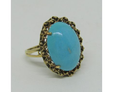 14ct cabochon turquoise dress ring with pierced detail, size K/L, 4.5g 