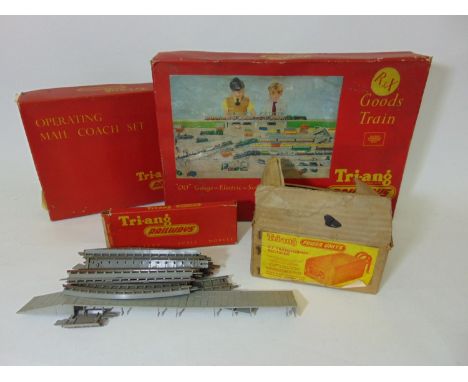 Collection of 00 gauge boxed Triang Railway items including R3X Goods Train Set (electric scale model), R23 Operating Royal M