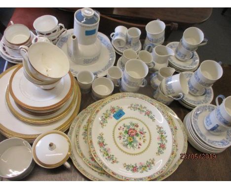 A Royal Doulton Cranbourne part tea and coffee service, Coalport Ming Rose plates and other mixed bone china dinnerware 
