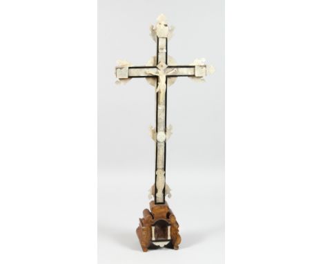 A VERY GOOD MOTHER OF PEARL JERUSALEM CORPUS CHRISTI.  28ins high.