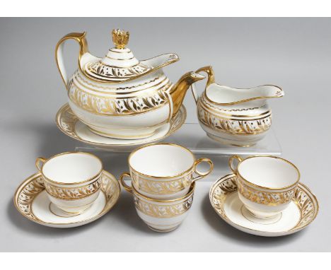 A FLIGHT BARR AND BARR WORCESTER REGENCY PART TEA SERVICE comprising a teapot and cover, cream jug, four teacups, two saucers