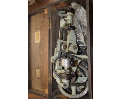 Tool makers lathe